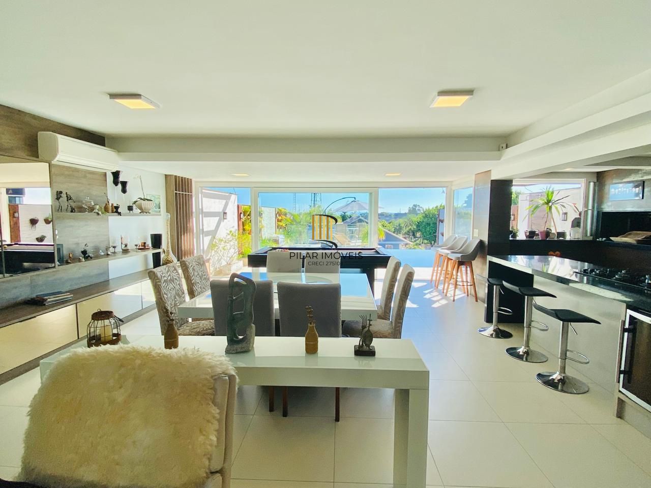 Casa em Ipanema com 4 Dormitórios sendo 3 Suíte