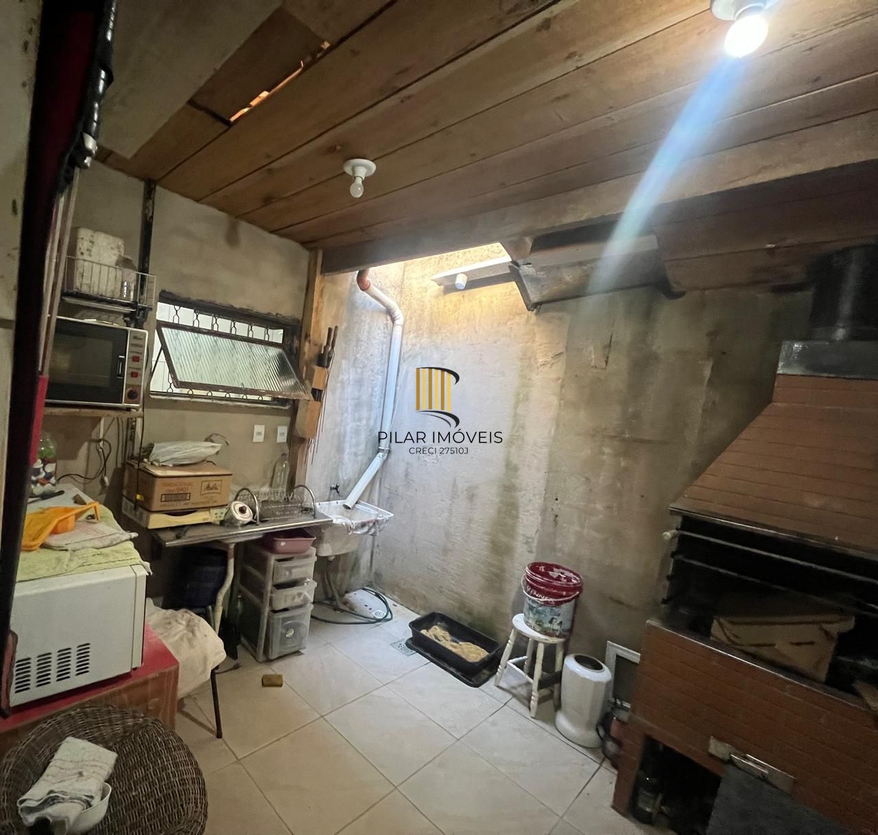 Casa a venda no Bairro Hípica - 3 dormitórios - 2 vagas