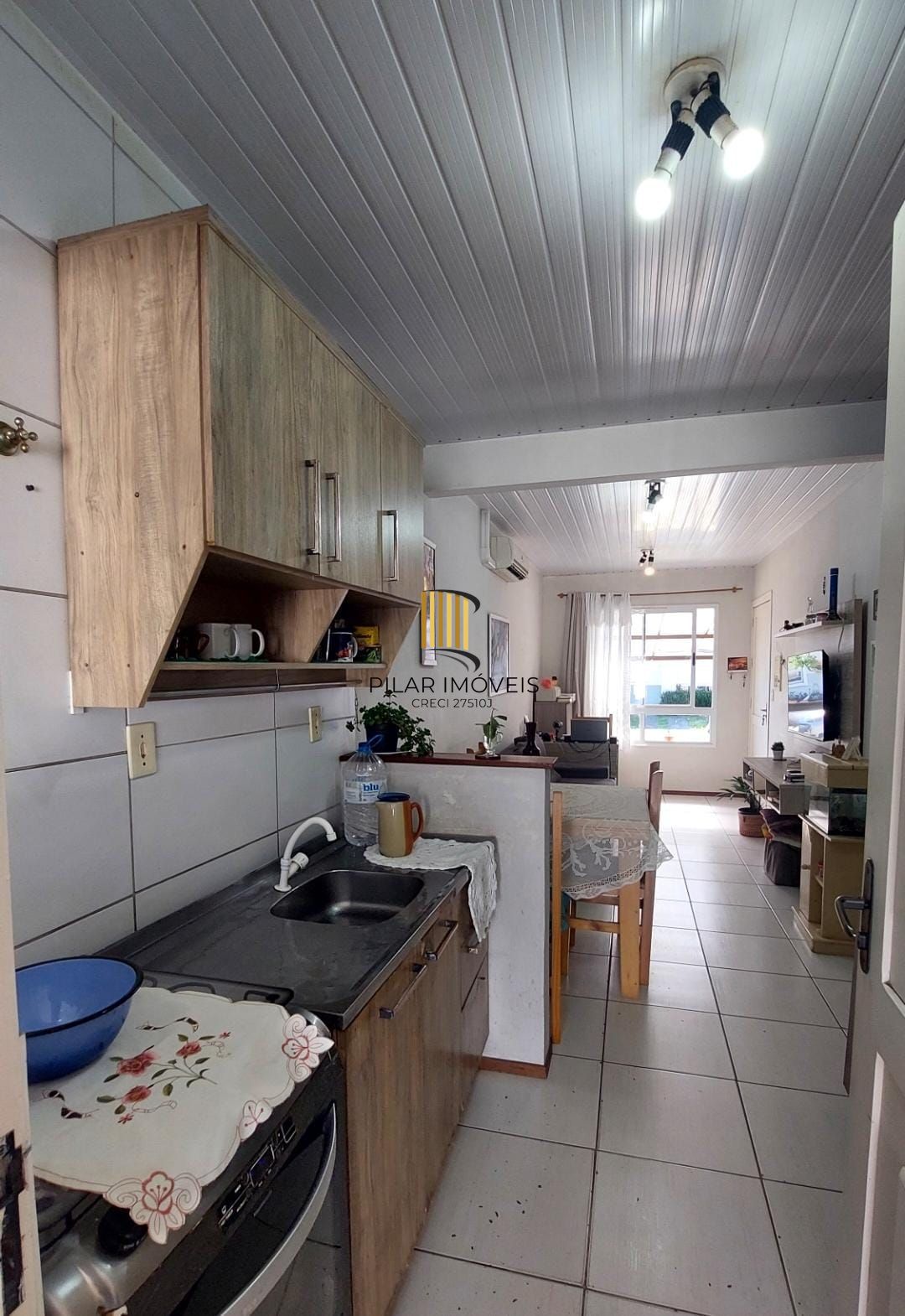 Casa em condomínio no bairro Hípica - 2 dormitórios - 1 Vaga