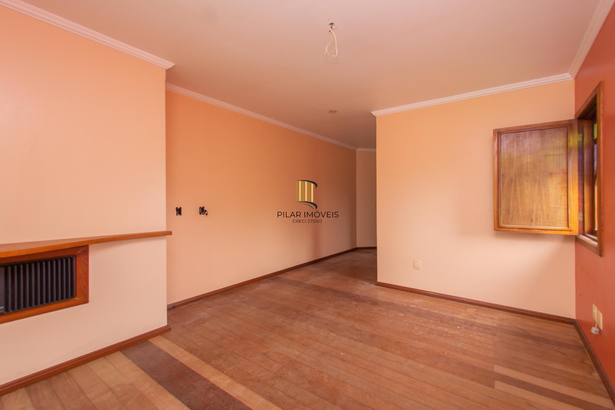 Casa com 3 quartos e 185m² à venda em Vila Nova