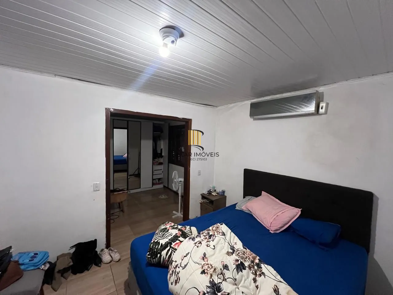 Ótima casa em de 2 dormitórios com piscina  localizada em Viamão