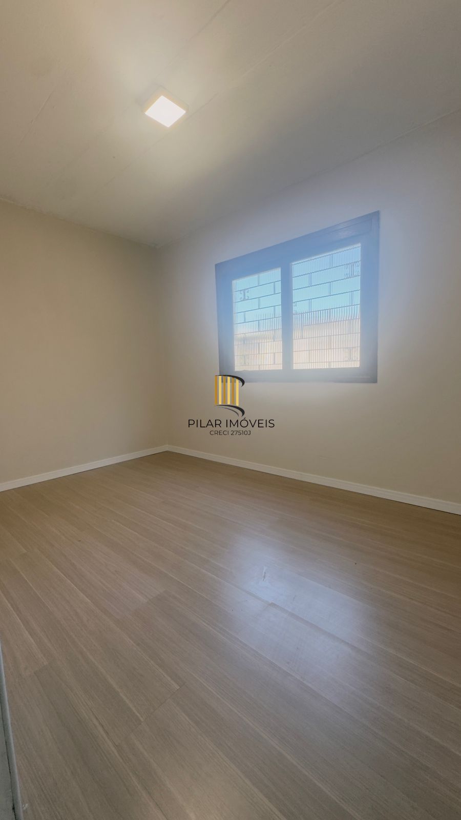 Lindo apartamendo de 2 dormitórios localizado no bairro restinga
