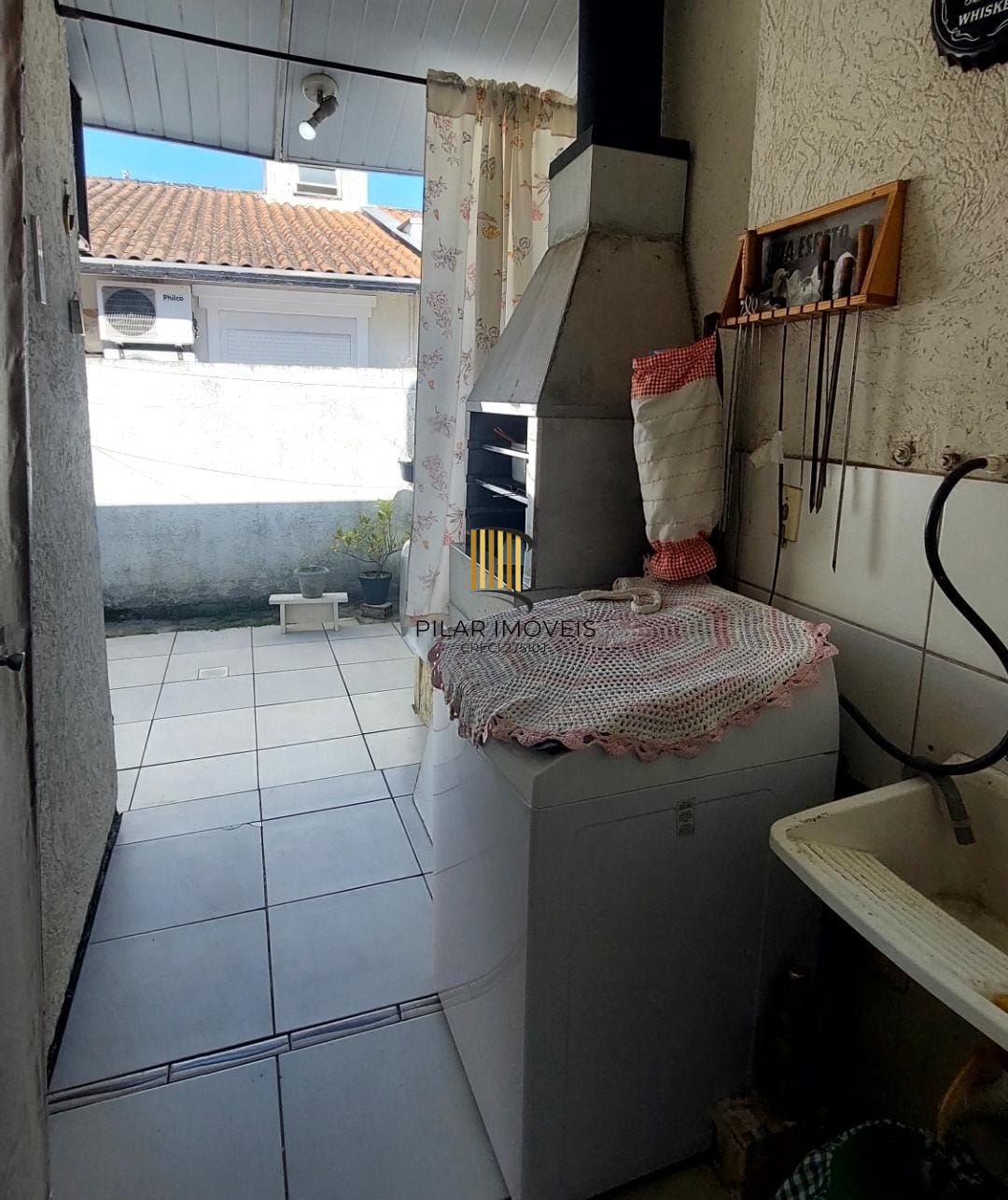 Casa em condomínio no bairro Hípica - 2 dormitórios - 1 Vaga