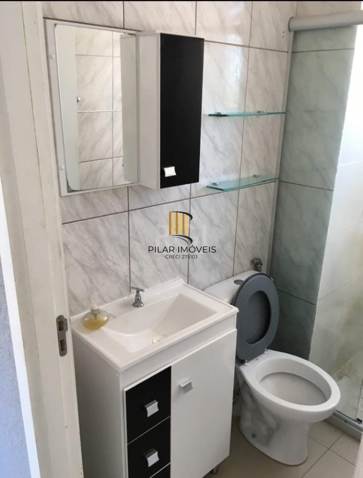 Apartamento no bairro Hípica - 2 dormitórios