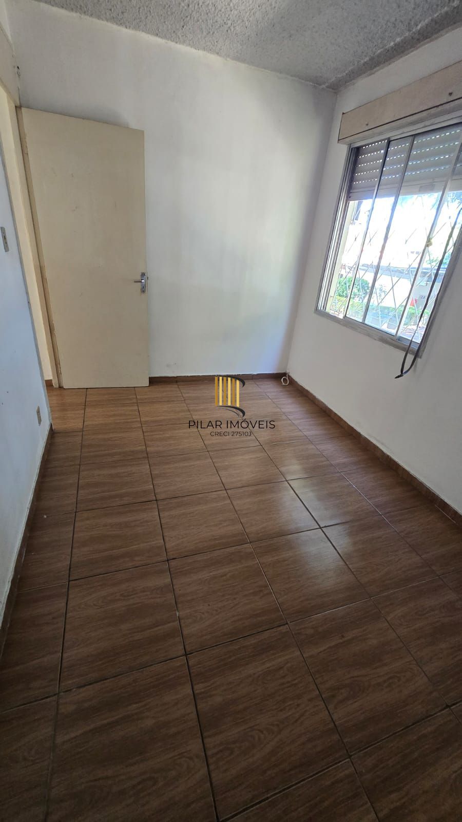 Apartamento no bairro Vila Nova 1 dormitório - 1 VAGA