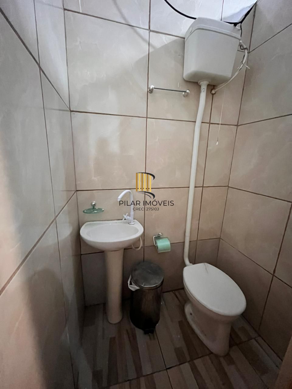 Casa 2 Dormitórios  Winter Park - 1 vaga de garagem