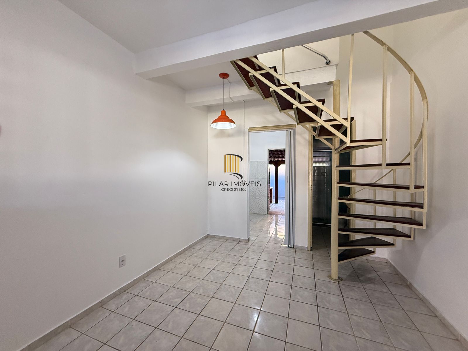 Casa impecável no residencial milano