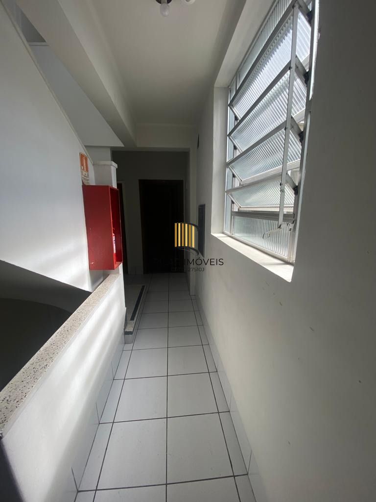 Apartamento de dois dormitórios localizado no bairro Passo da Arreia