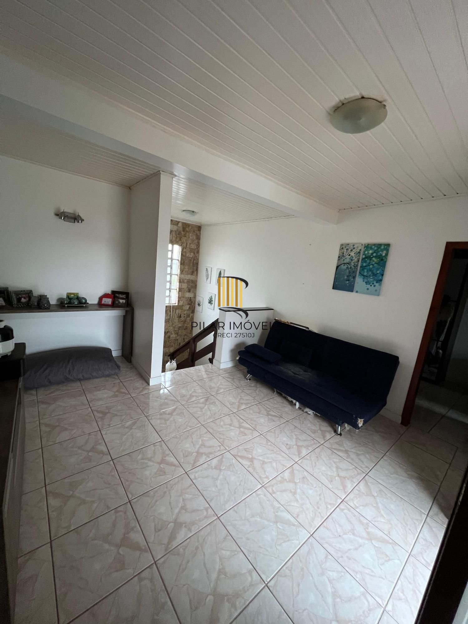 Casa Residencial Semimobiliada com 2 Suítes e Piscina em Viamão, RS