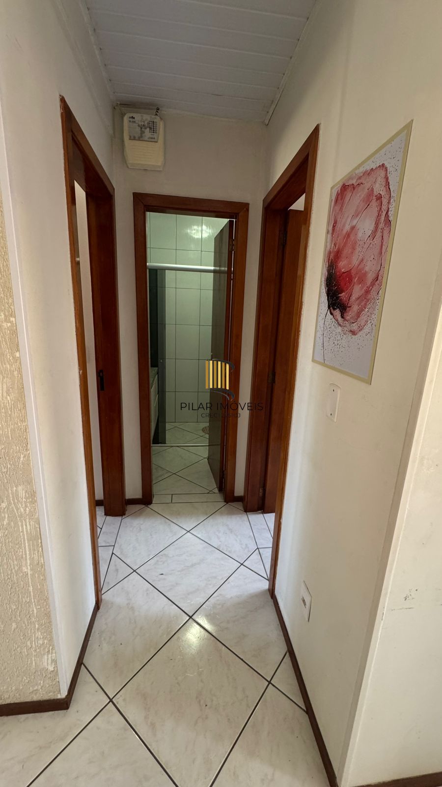 Casa semi mobiliada de 3 dormitorios no Loteamento Moradas do Sul, Bairro Hipica