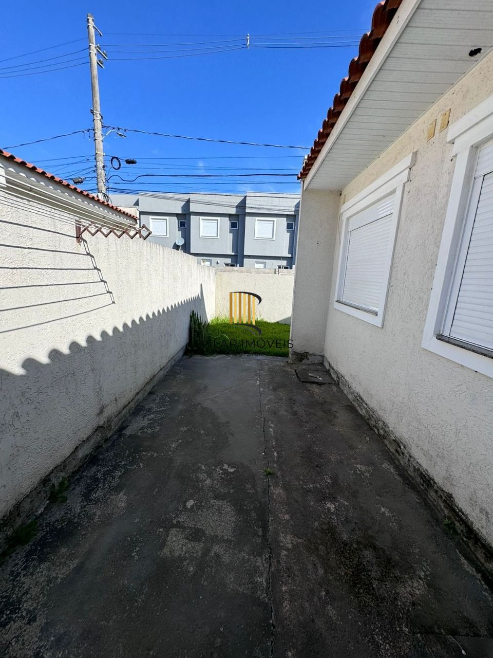 Casa 3 dormitórios no bairro Hípica