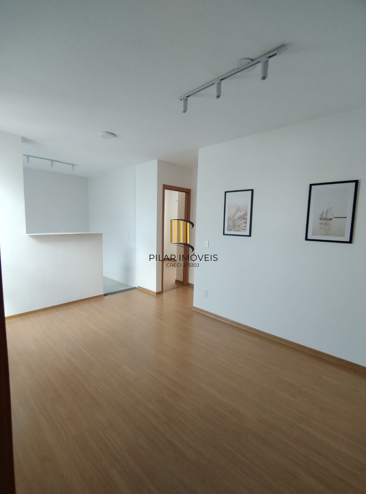 Apartamento de 2 Dormitórios Localizado na Av.Protasio
