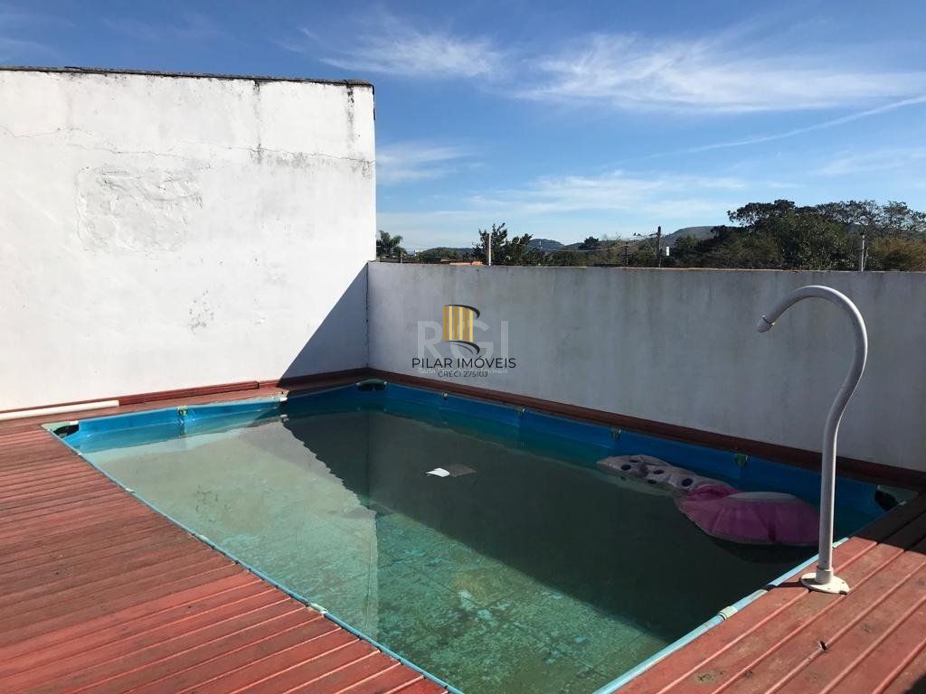 Casa no Bairro Restinga - 3 Dormitórios