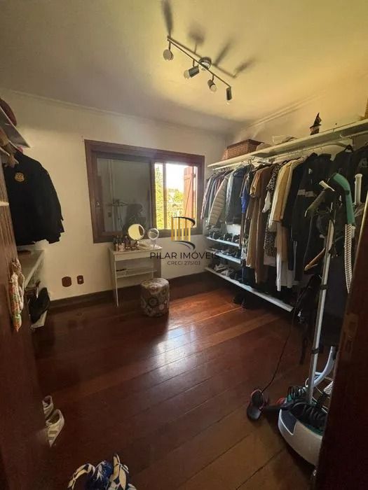 Residência de Luxo em Condomínio Fechado com 4 Dormitórios, 3 Suítes e Área de Lazer Privativa – São Lucas, Viamão/RS