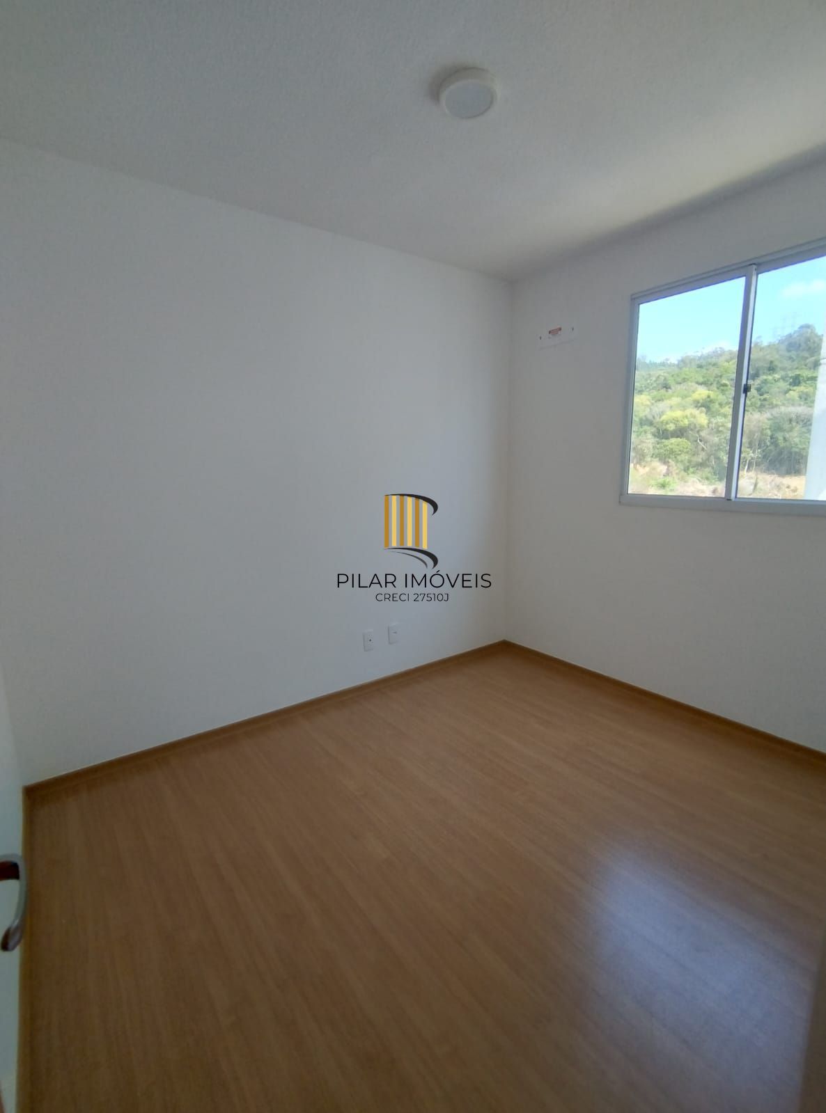 Apartamento de 2 Dormitórios Localizado na Av.Protasio