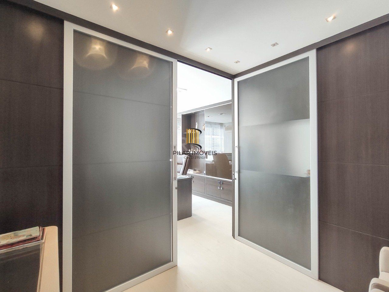 Conjunto/Sala localizada no centro de porto alegre