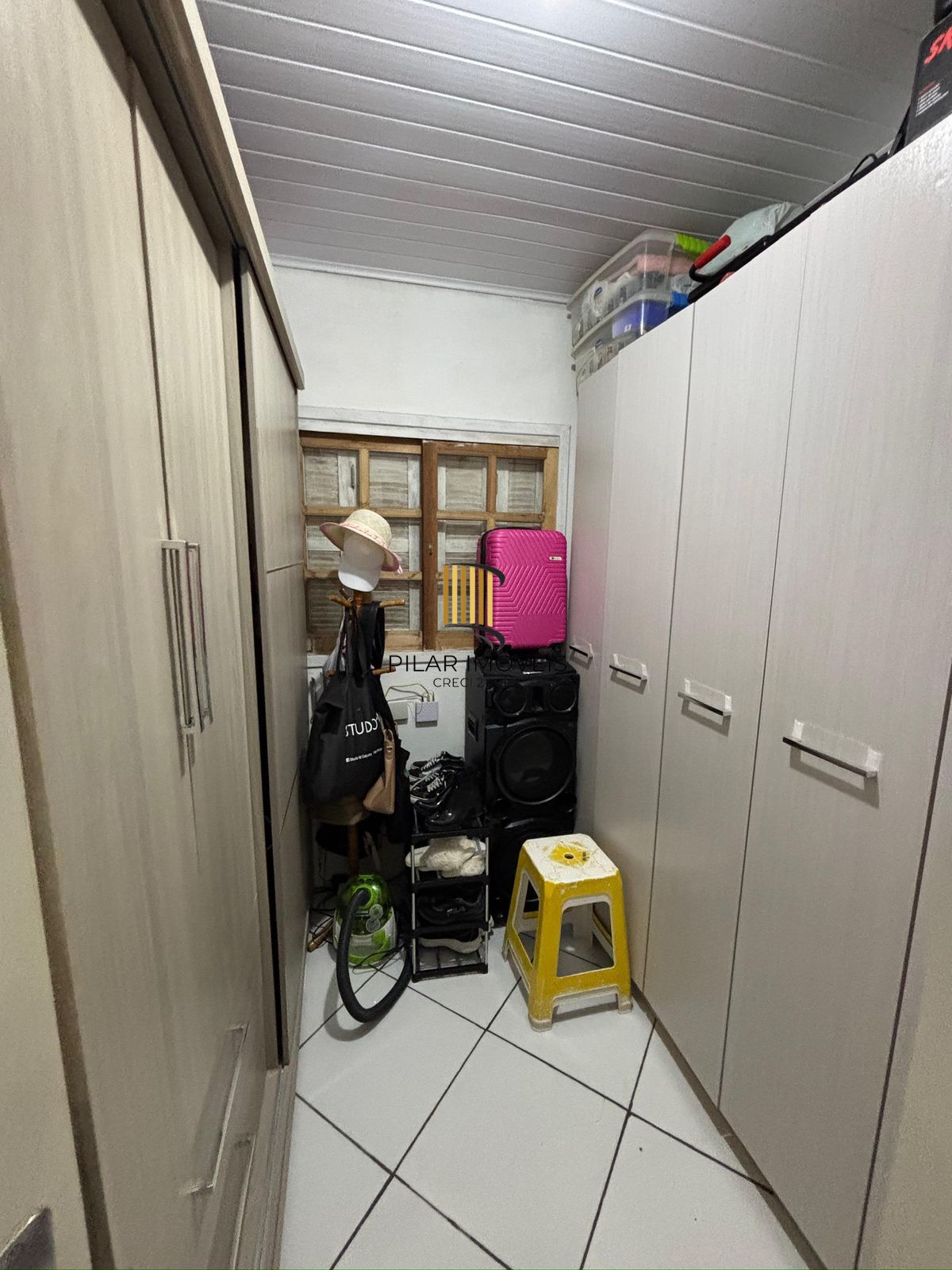 SITIO COM DUAS CASAS E PISCINA NA RESTINGA