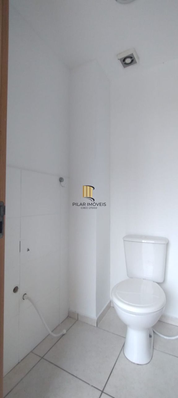 Sobrado no Bairro Hípica - 3 Dormitórios