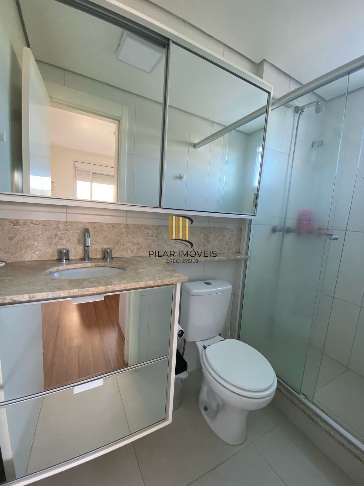 Ótimo apartamento de 2 dormitórios localizado no Bairro Vila Nova
