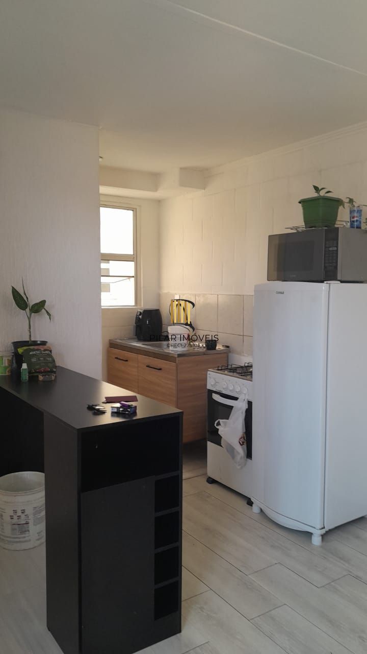 Apartamento no Bairro Campo Novo - 2 dormitórios