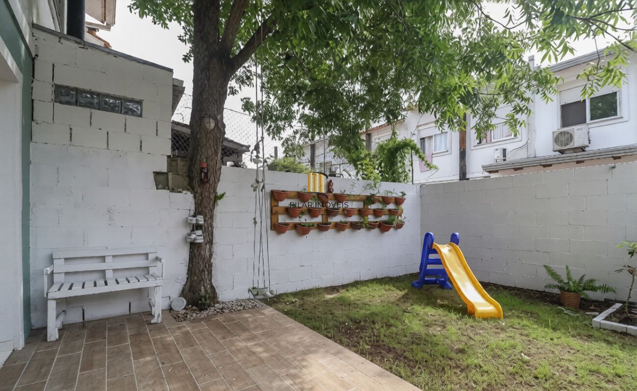 Casa 3 dormitórios Bairro Hípica