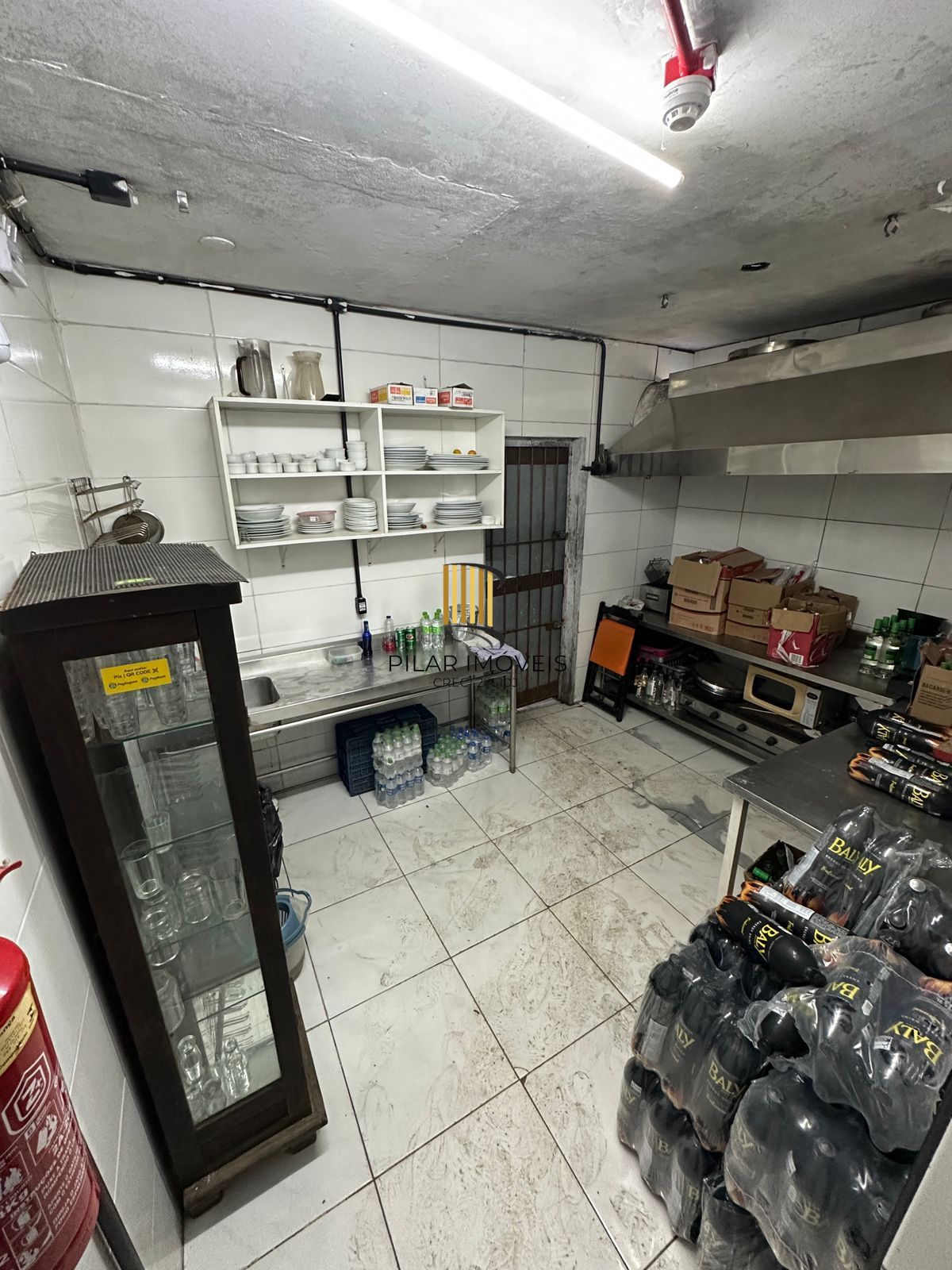 Loja comercial-bairro Hipica