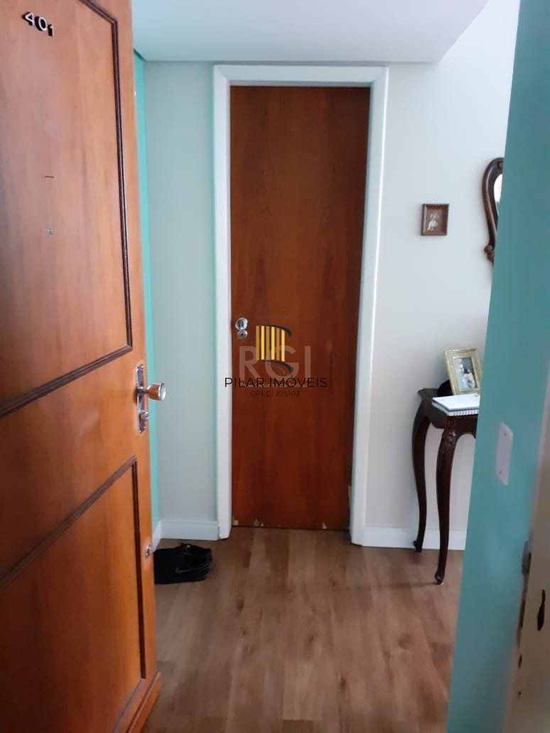 Apartamento no bairro Auxiliadora - 4 dormitórios