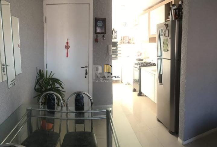 Apartamento no bairro Hípica - 2 dormitórios