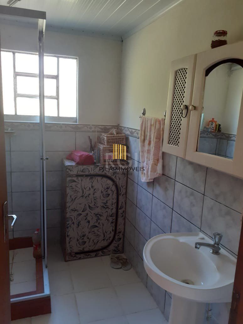Casa para Venda - 300m², 5 dormitórios, 4 vagas - Vila Nova