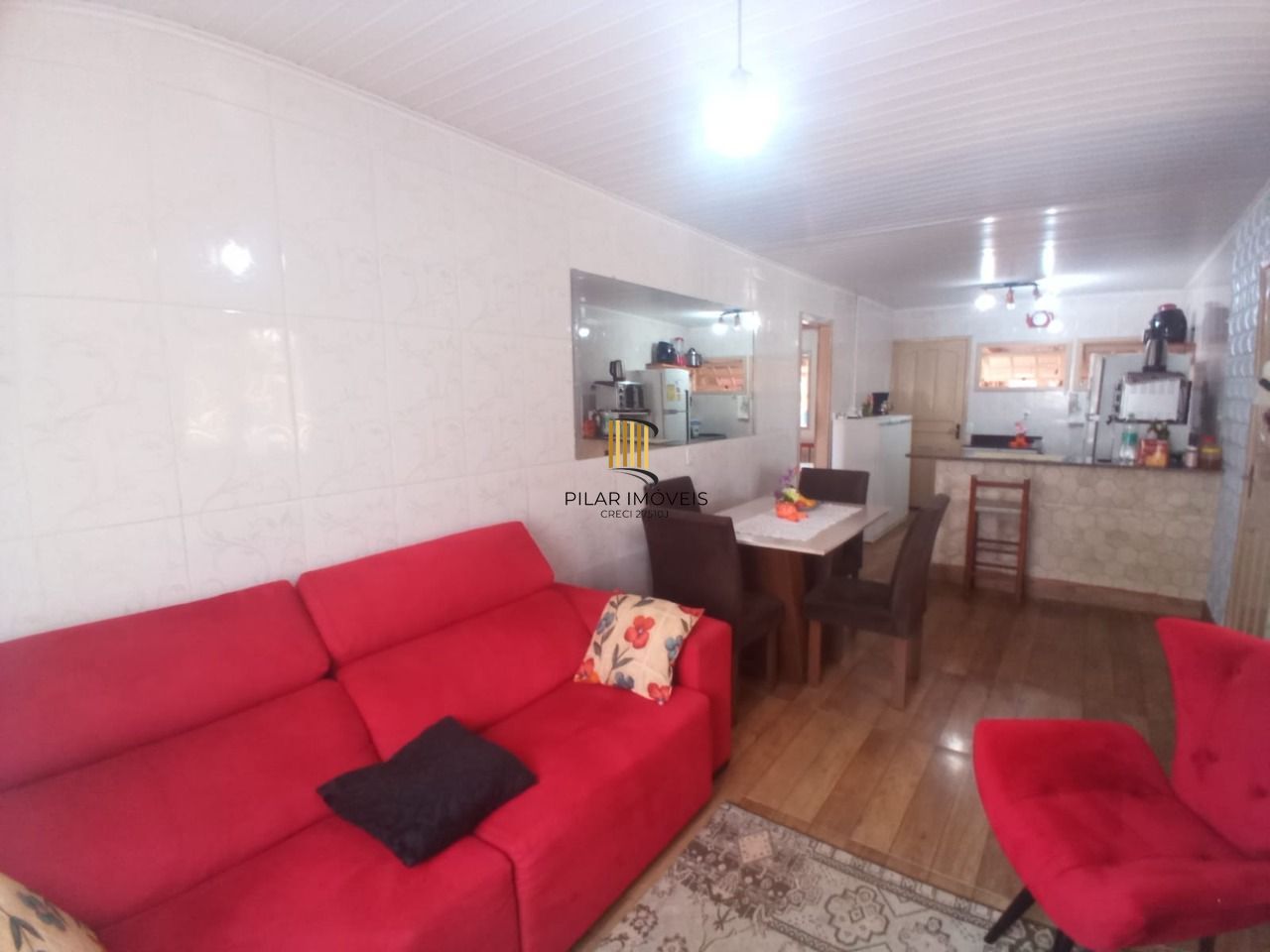 Casa no bairro Hípica - 2 dormitórios