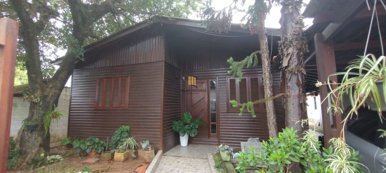 Casa no bairro Restinga  - 4 dormitórios