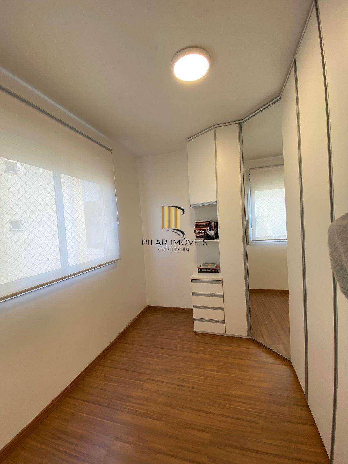 Ótimo apartamento de 2 dormitórios localizado no Bairro Vila Nova