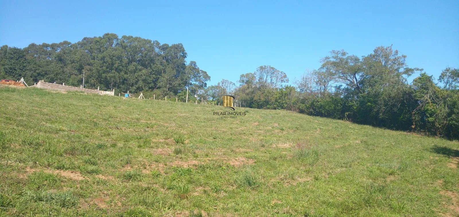 Terreno com de 1880 metros localizado em taquara