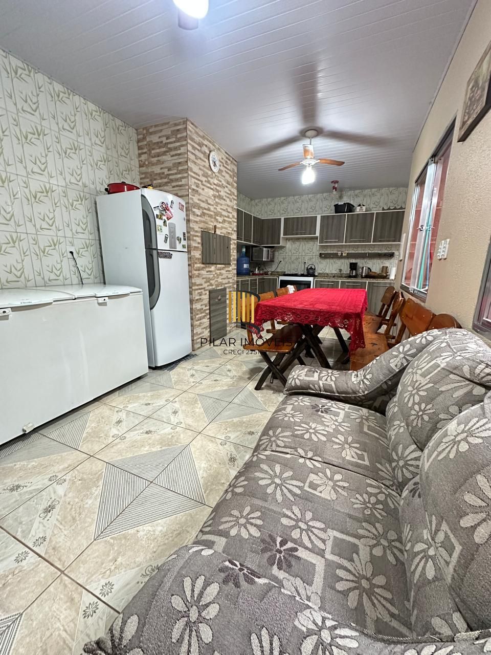 CASA DE ESQUINA NO MORADAS DO SUL - 4 DORMITÓRIOS