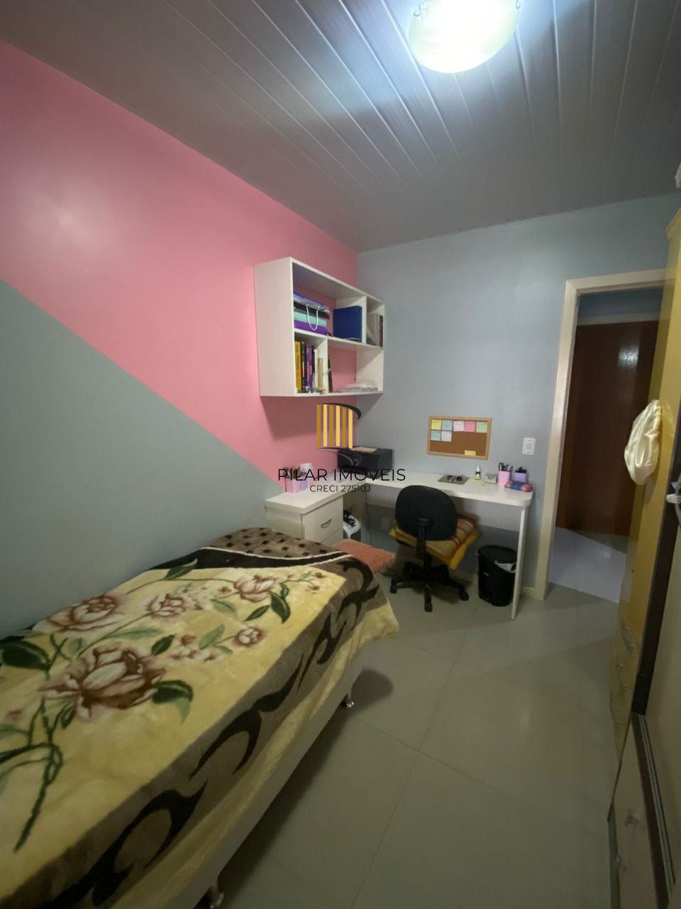 Casa 2 dormitórios no bairro Hípica