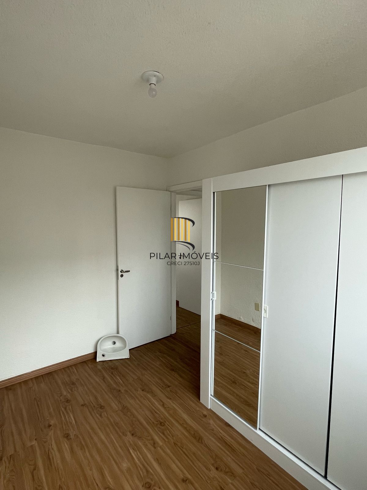 Apartamento de 2 dormitórios no bairro Hípica