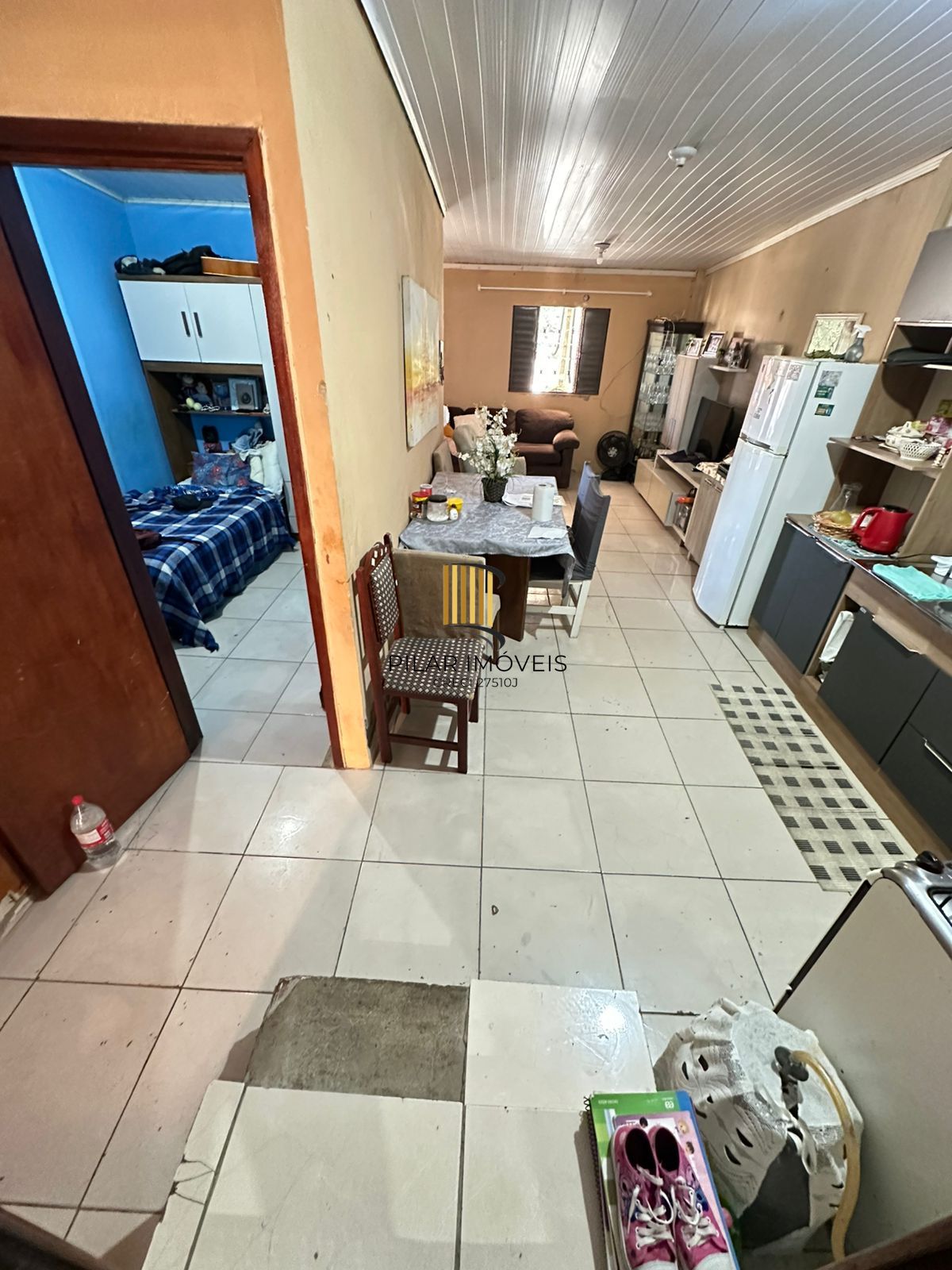 CASA NO BAIRRO RESTINGA