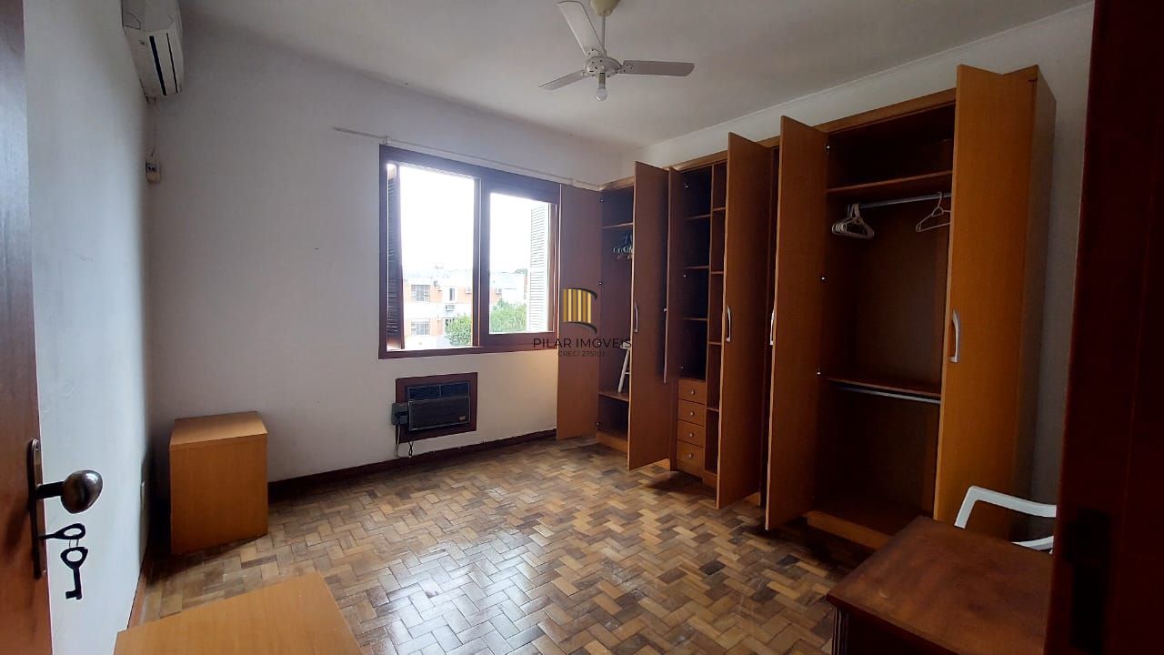 Apartamento no bairro Cristal 2 dormitórios -  1 vaga de garagem