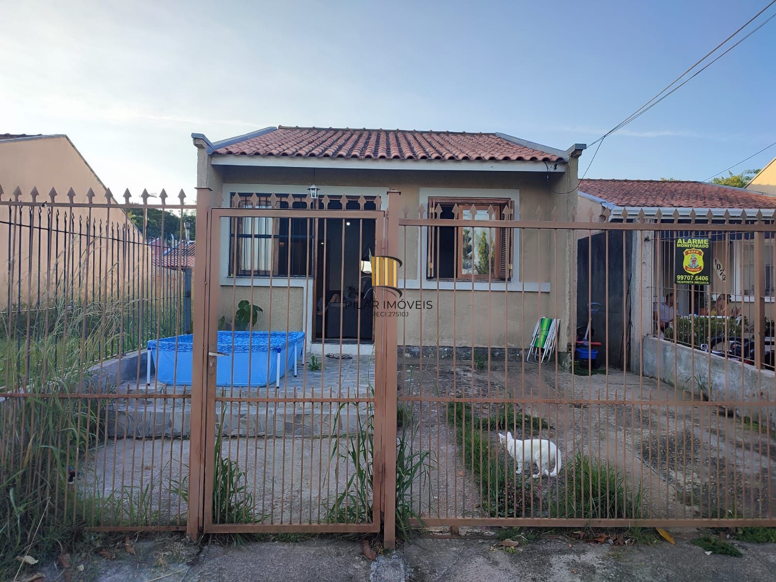 Casa no bairro Hípica - 2 dormitórios - 1 suíte