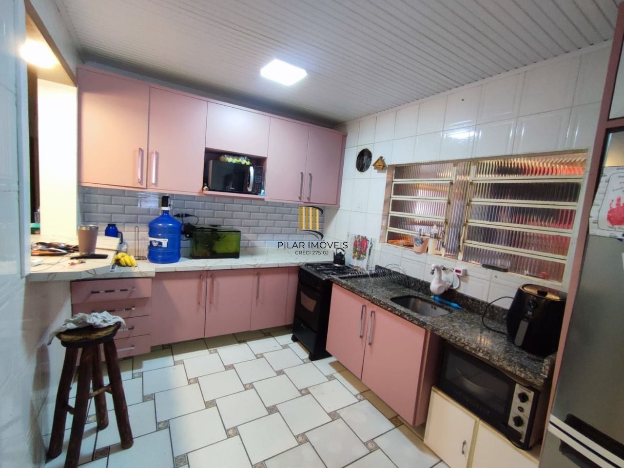 Casa no bairro Teresópolis - 3 dormitórios