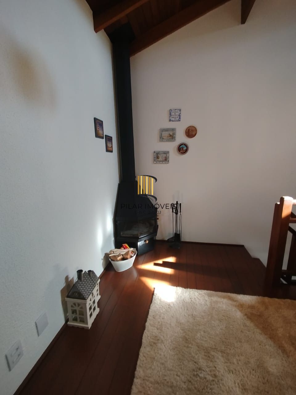 Casa no bairro Hípica - 2 dormitórios