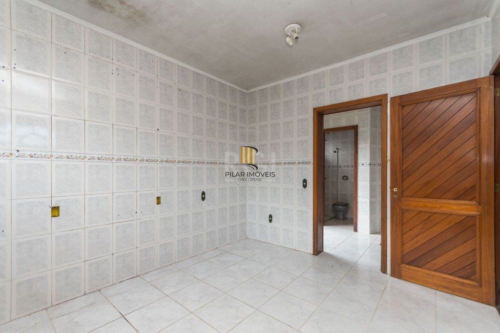 Casa no bairro Espirito Santo - 3 dormitórios