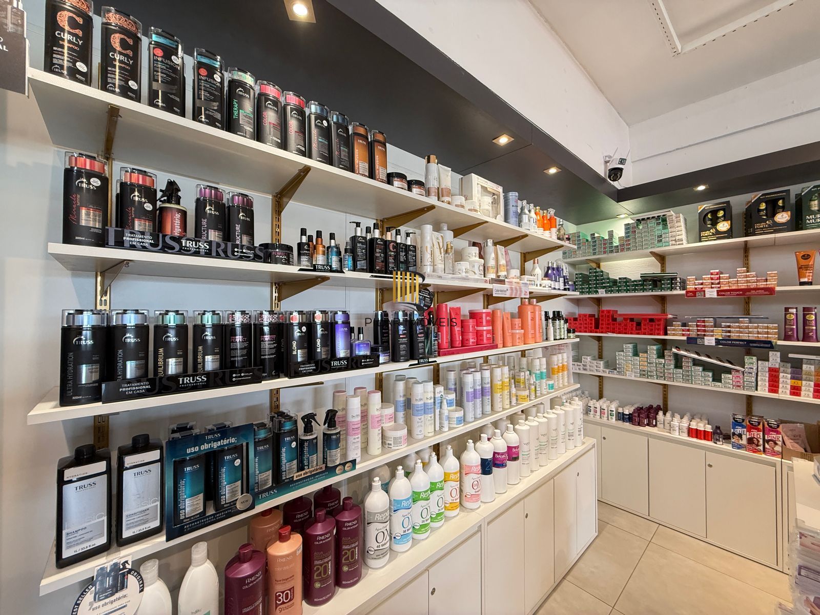 Excelente ponto comercial na hípica