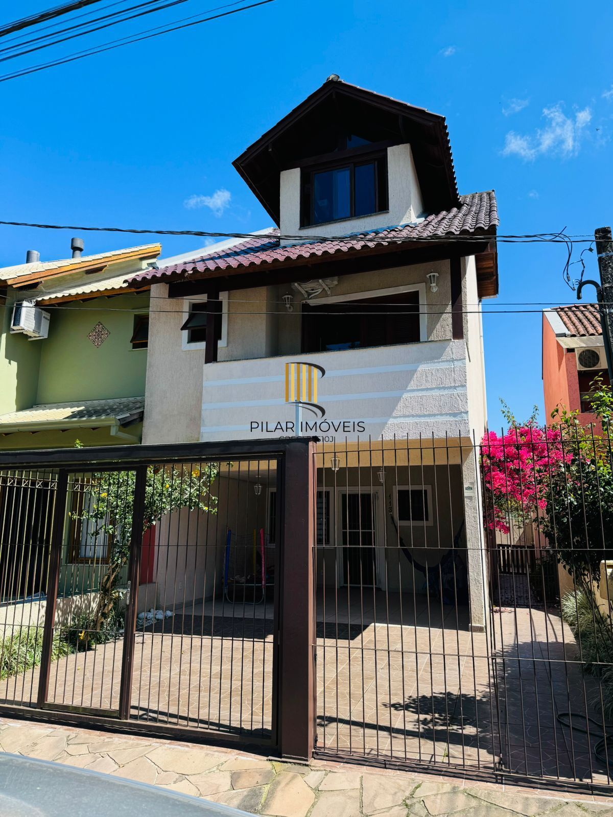 Casa no bairro Hípica - 3 dormitórios