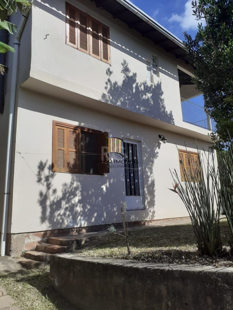 Casa para Venda - 300m², 5 dormitórios, 4 vagas - Vila Nova