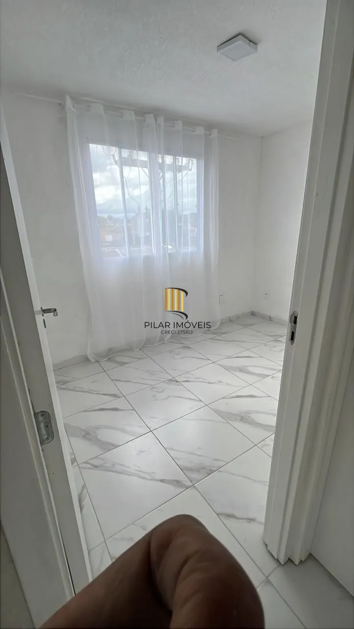 Apartamento no bairro Restinga - 2 DORMITÓRIOS
