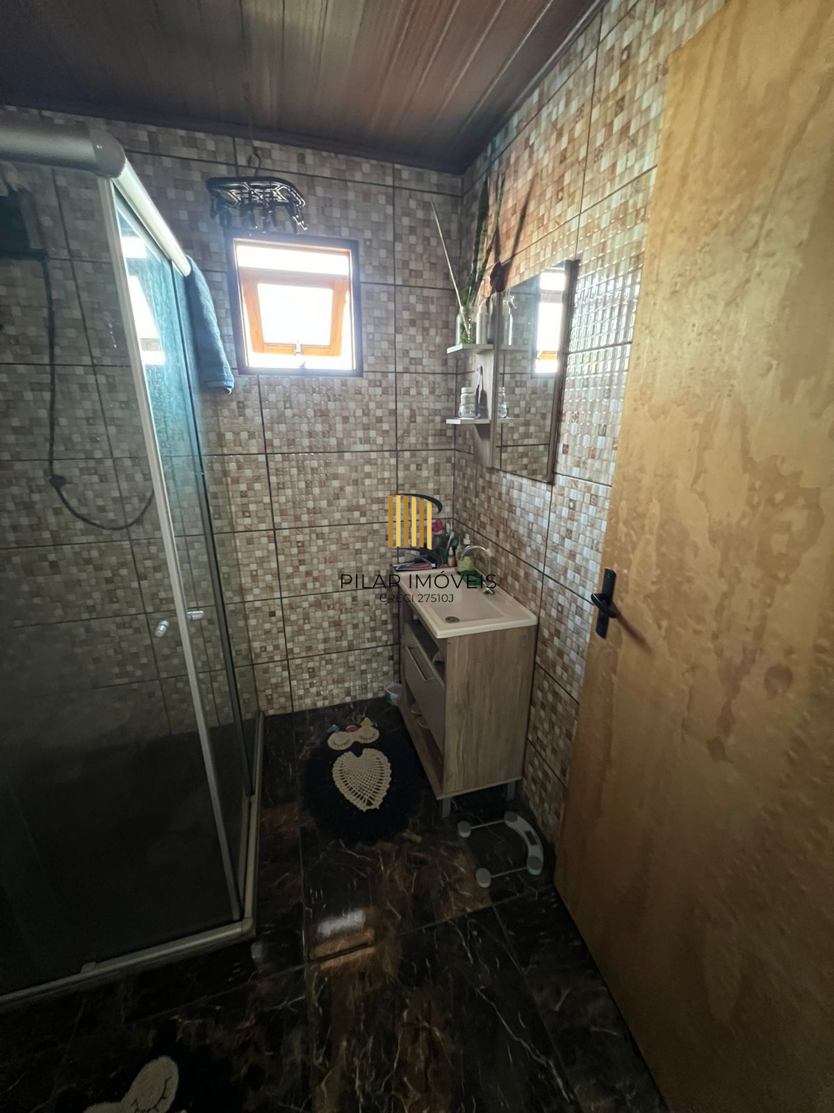 Belíssima Casa no bairro Restinga 2 Dormitórios sendo um uma suite