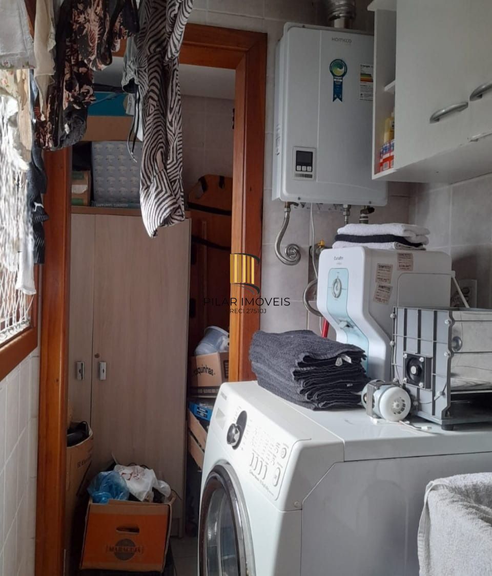 Apartamento no bairro Ipanema - 3 dormitórios - 1 suíte