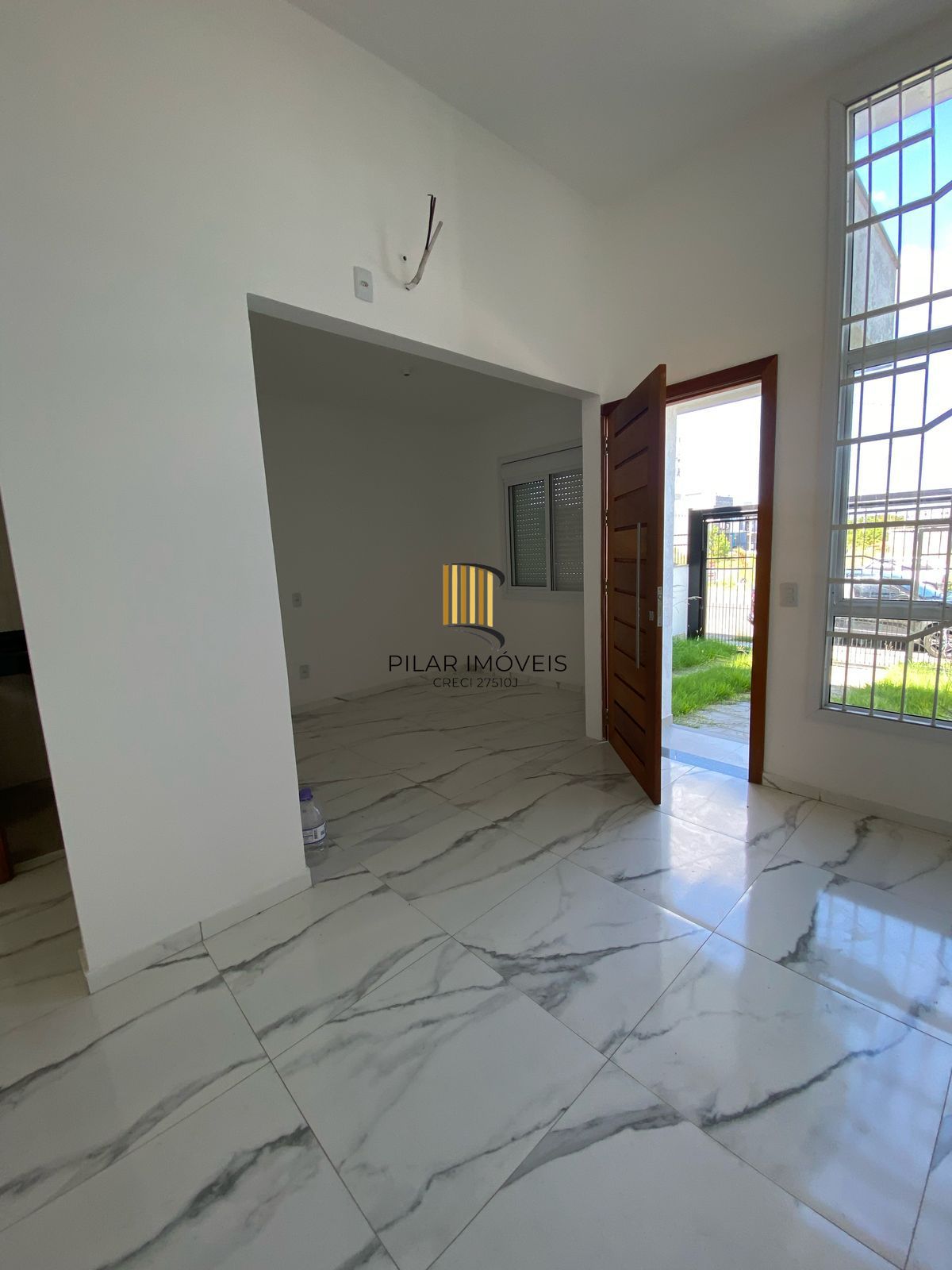 Linda Casa térrea de 2 Dormitórios sendo um suite Localizada no Ipanema Residence Park