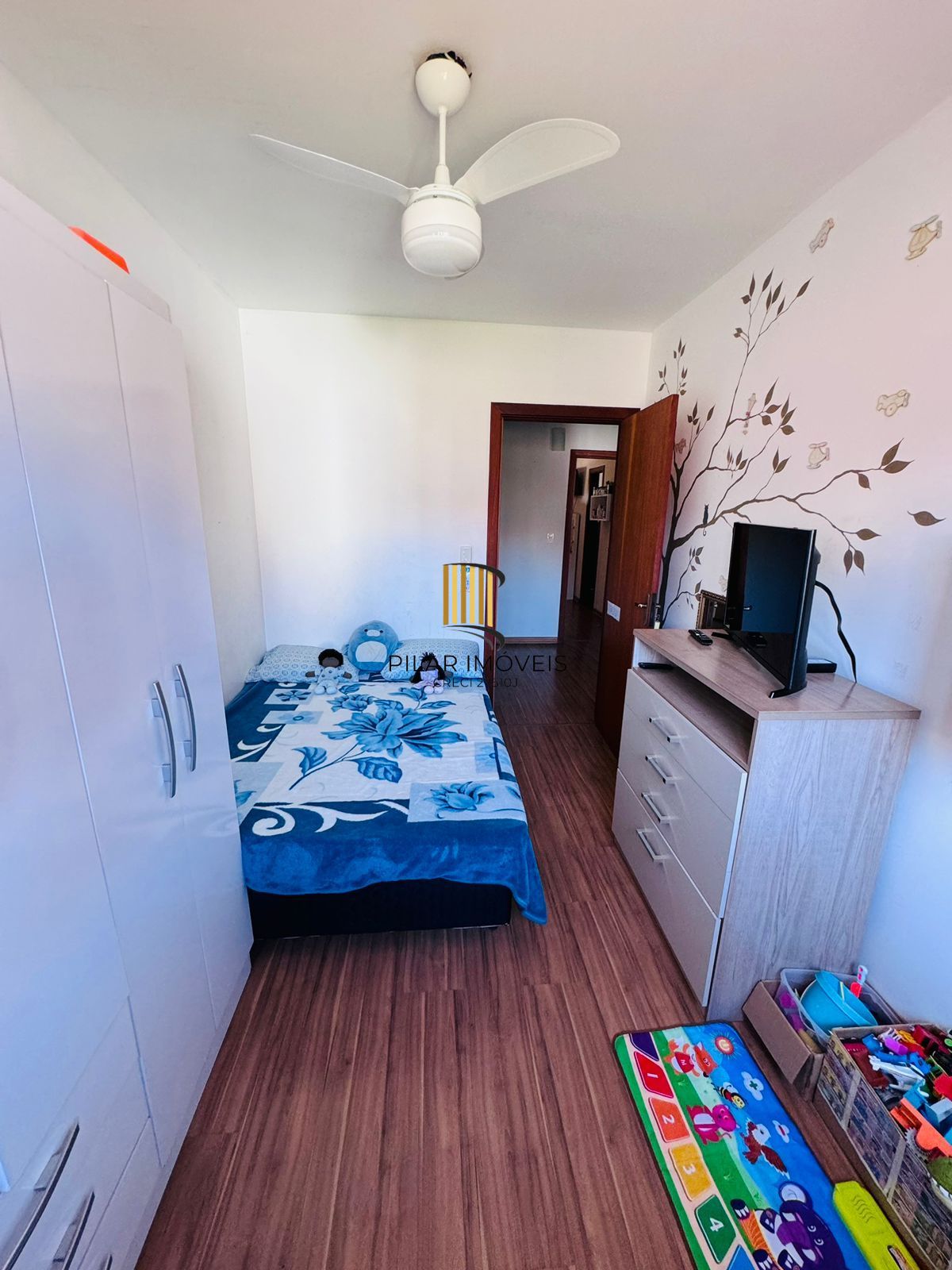 Casa no bairro Hípica - 3 dormitórios